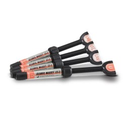 Clearfil Majesty ES-2 Universal шприца 3.6g Kuraray